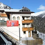 Haus Bergkristall * سامنون