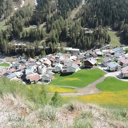 Haus Bergkristall Apartament Samnaun